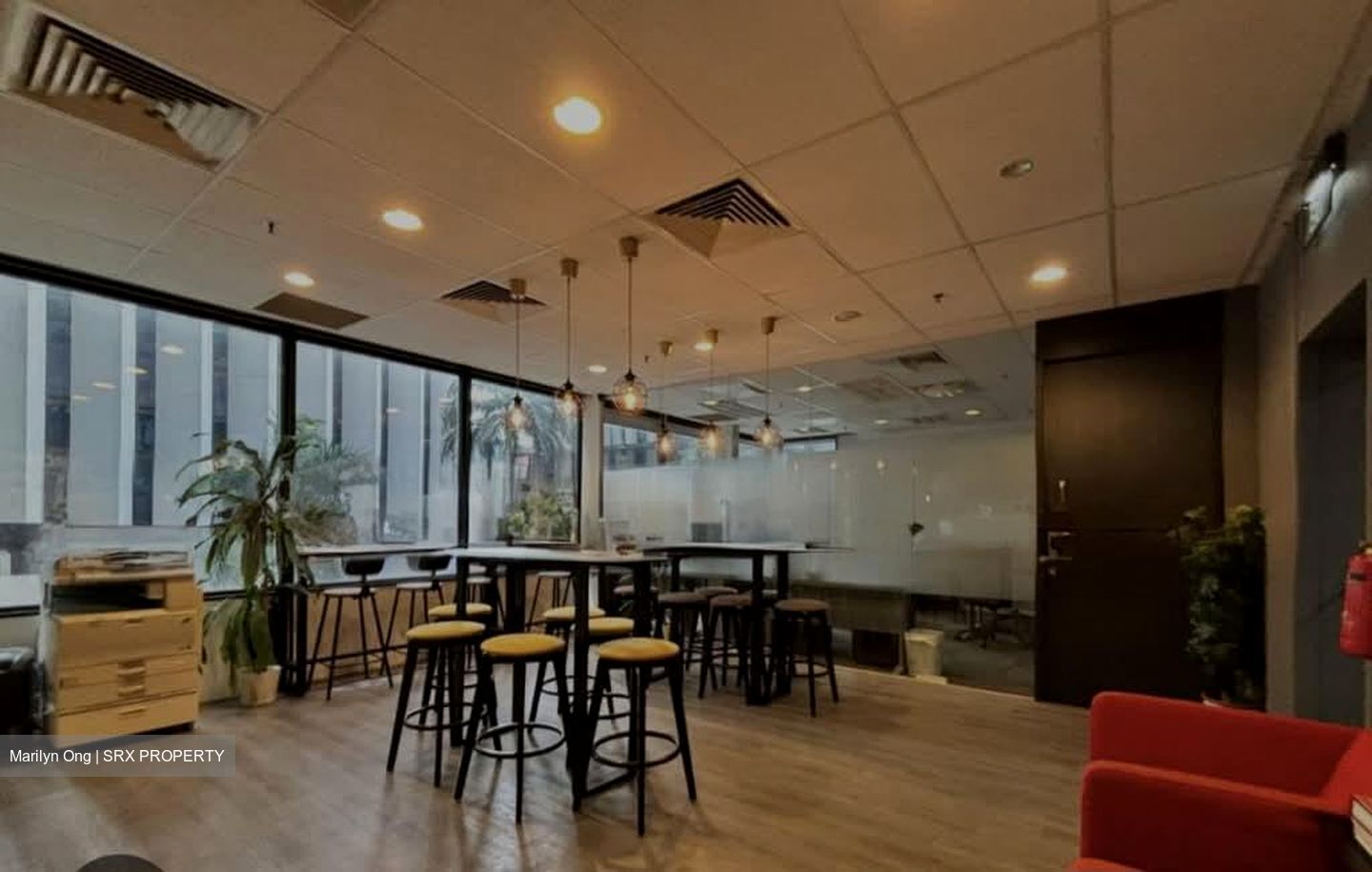 International Plaza (D2), Office #550309831